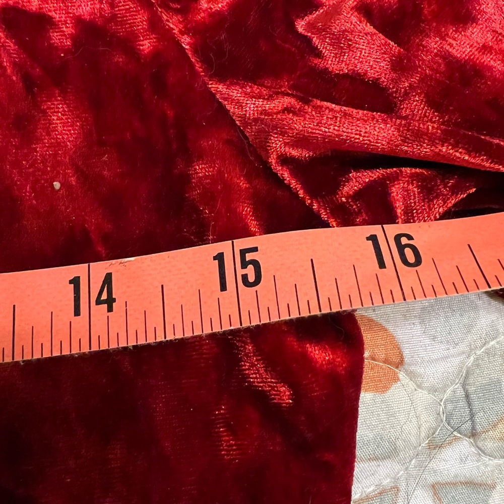 RED CRUSHED VELVET Top XS - Picture 6 of 7